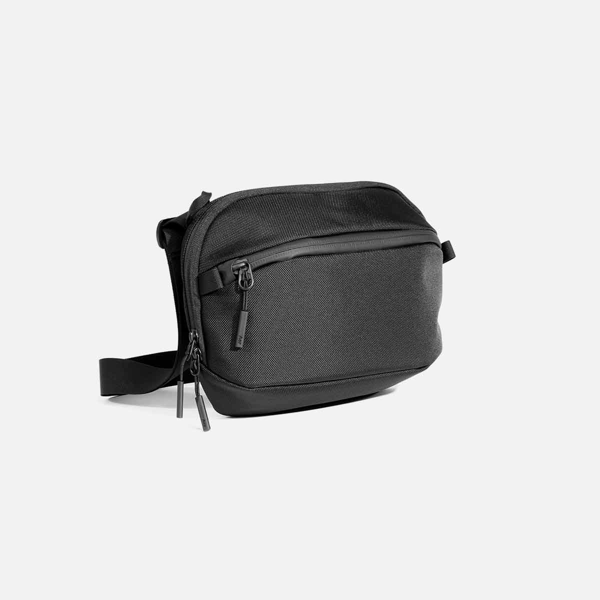 Day Sling 3 Max Black | Aer ｜ エアー公式通販サイト